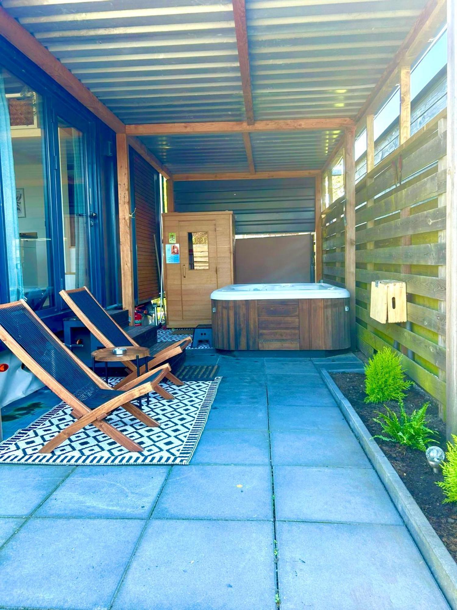 Tiny House With Sauna & Jacuzzi Near Amsterdam Vijfhuizen Εξωτερικό φωτογραφία