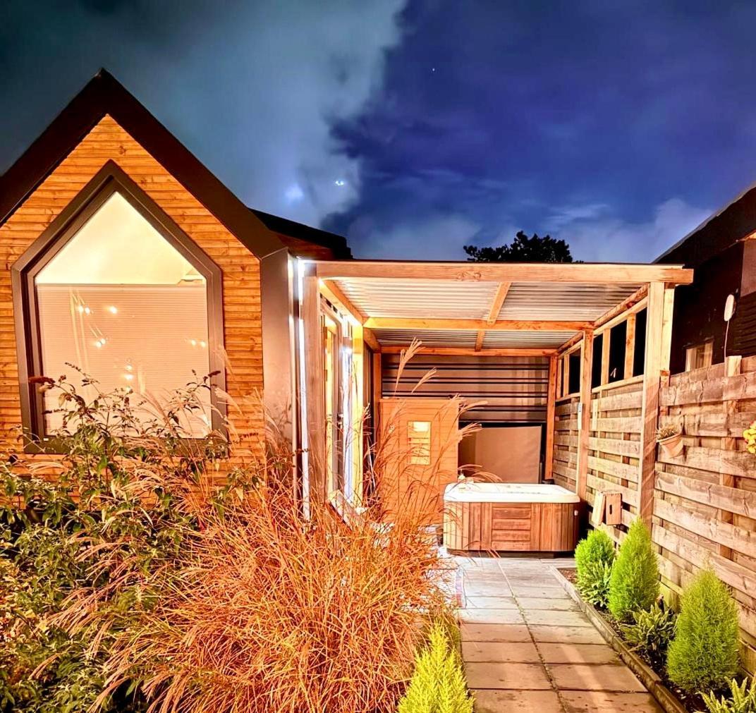 Tiny House With Sauna & Jacuzzi Near Amsterdam Vijfhuizen Εξωτερικό φωτογραφία