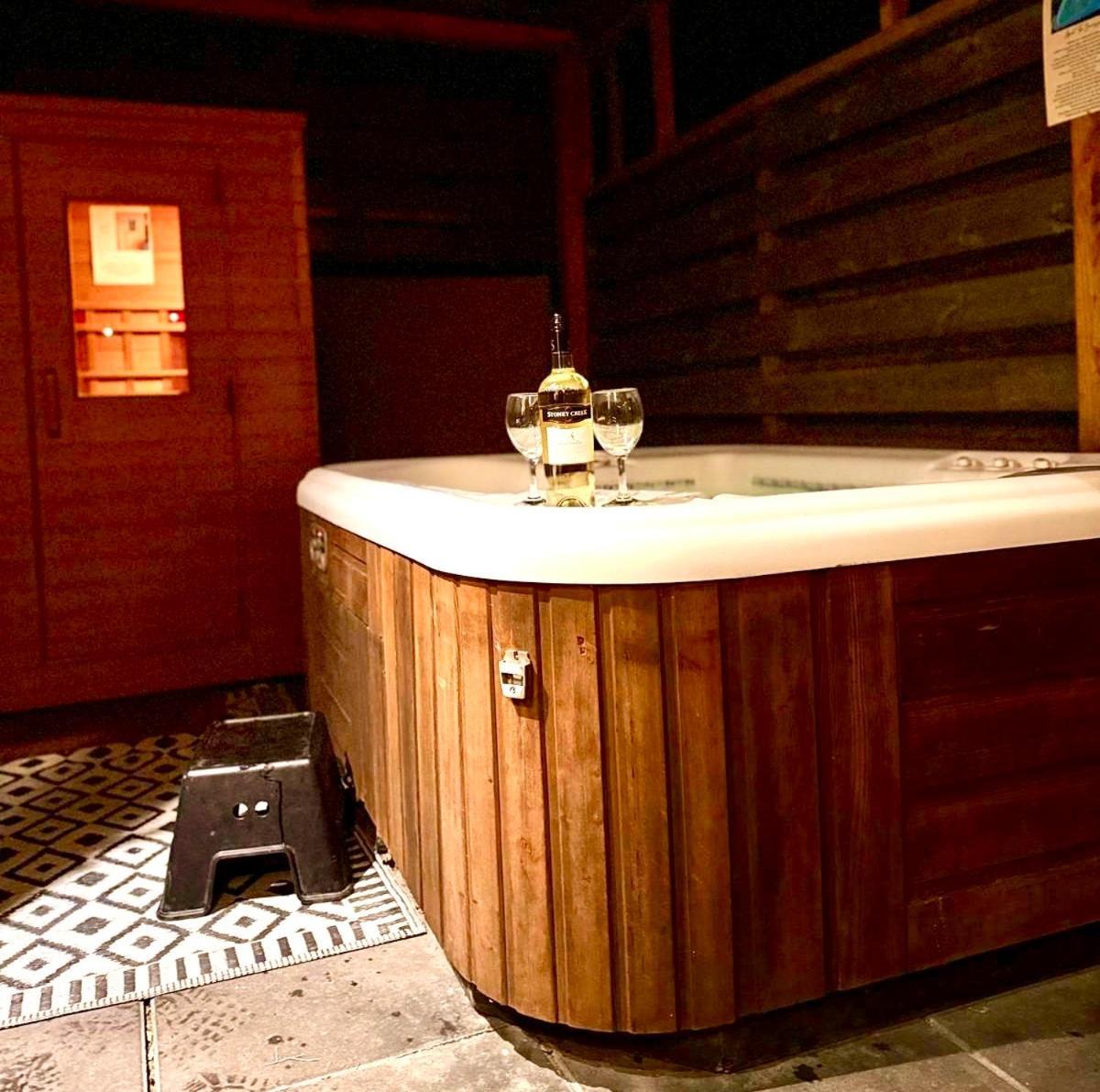 Tiny House With Sauna & Jacuzzi Near Amsterdam Vijfhuizen Εξωτερικό φωτογραφία