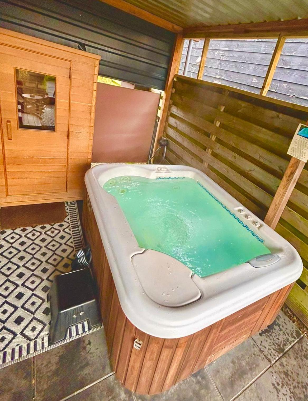 Tiny House With Sauna & Jacuzzi Near Amsterdam Vijfhuizen Εξωτερικό φωτογραφία